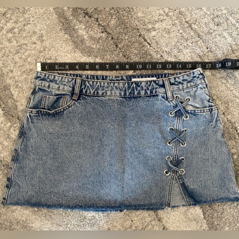 Zara Denim Mini Skirt with Lace Up Detail Size L 🔥 - Picture 3 of 8